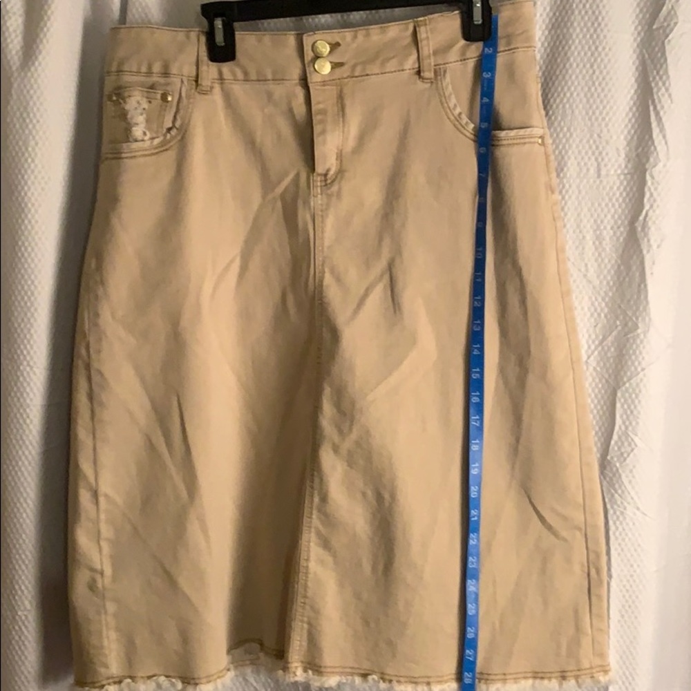 Cute khaki skirt
